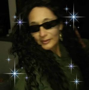 Meet your Posher, Eva